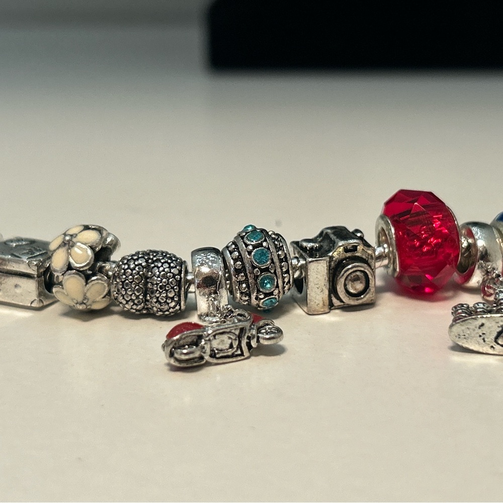 Bracelet - Picture 4 of 9